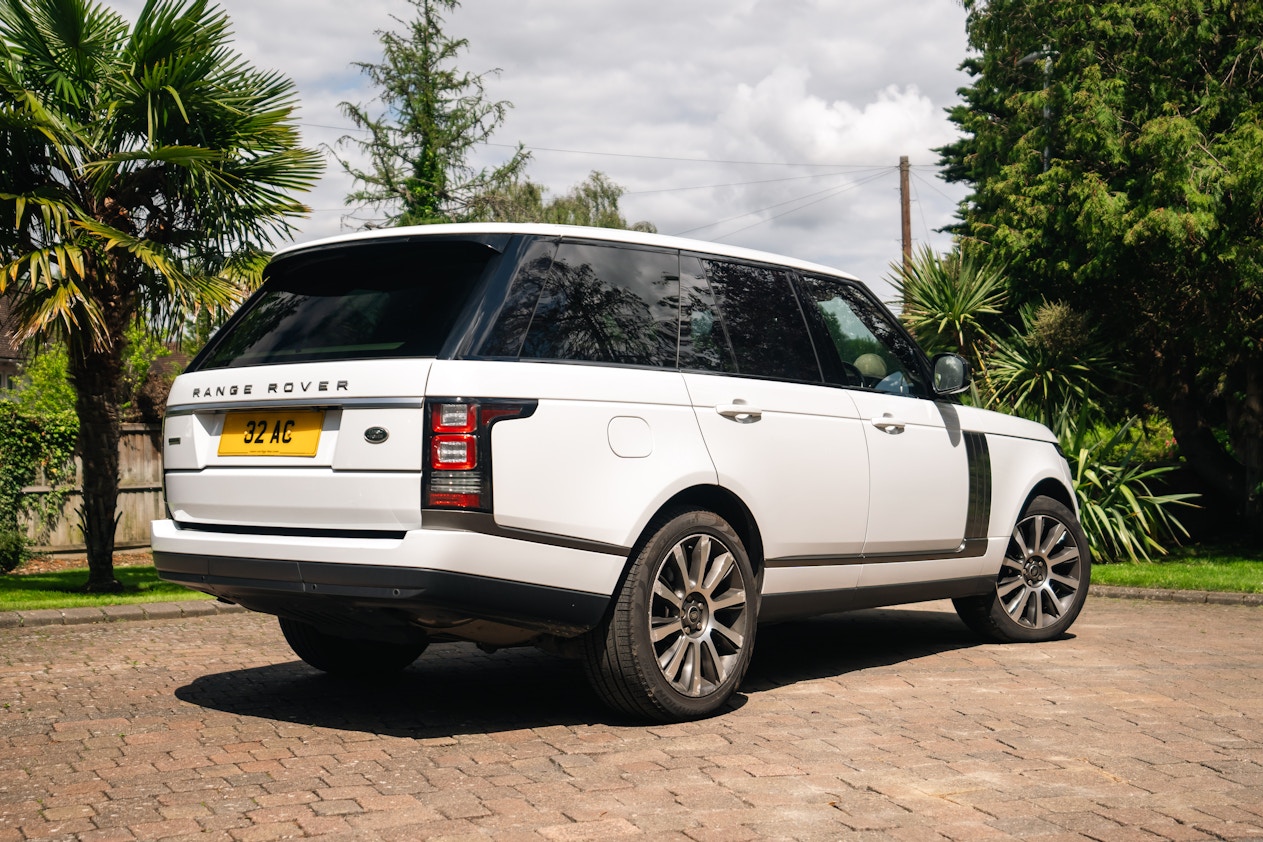 Partial Hood Fender & Mirror Kit | LAND ROVER RANGE ROVER HSE LWB 2020 Partial Hood Fender & Mirror Kit | LAND ROVER RANGE ROVER HSE LWB 2020