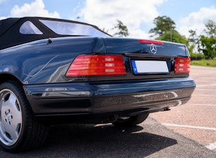 1997 MERCEDES-BENZ (R129) SL320