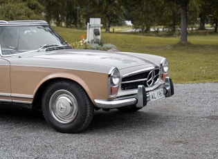 1967 MERCEDES-BENZ 250 SL PAGODA