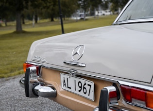 1967 MERCEDES-BENZ 250 SL PAGODA