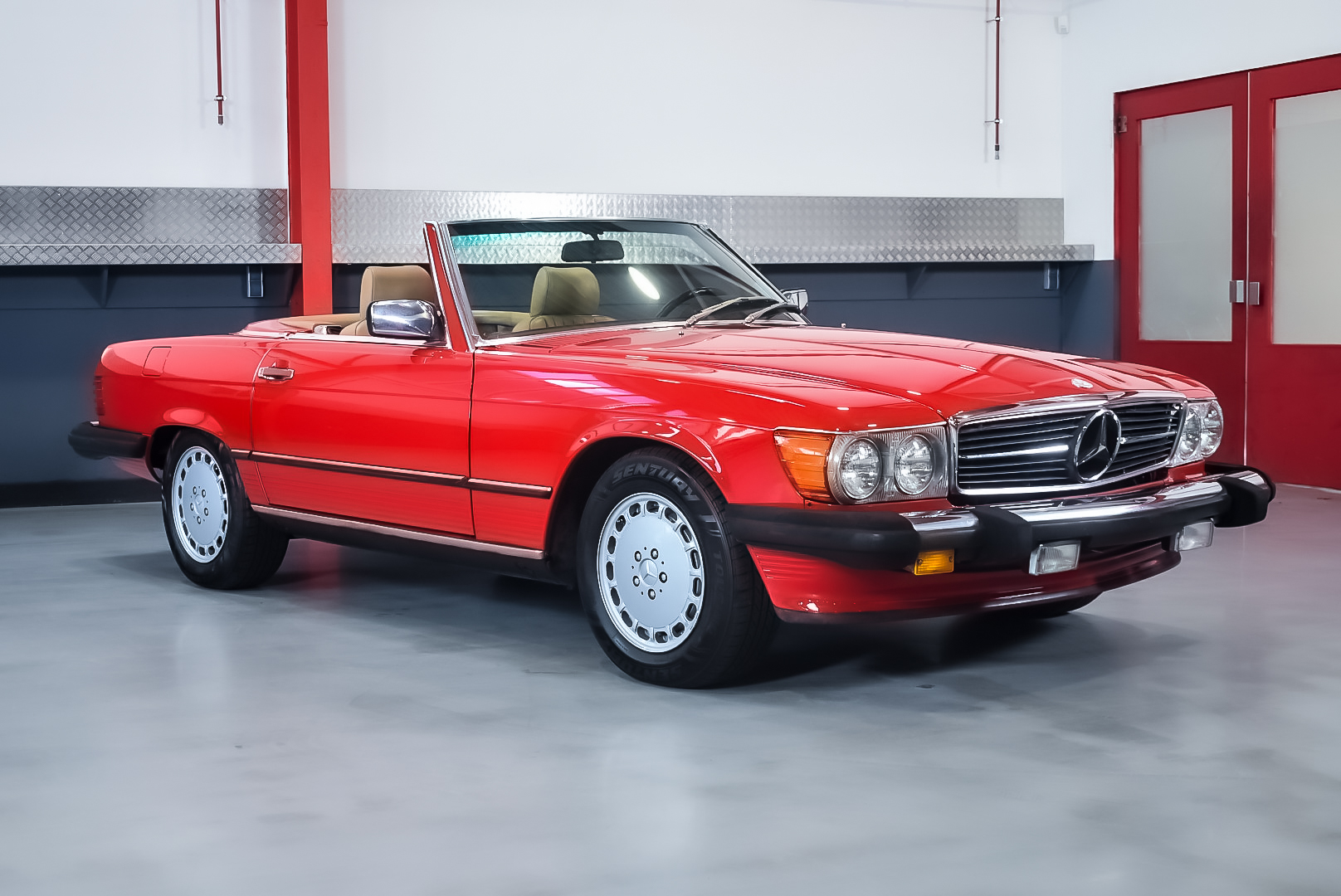 1988 MERCEDES-BENZ (R107) 560SL for sale by auction in Schiedam, Netherlands