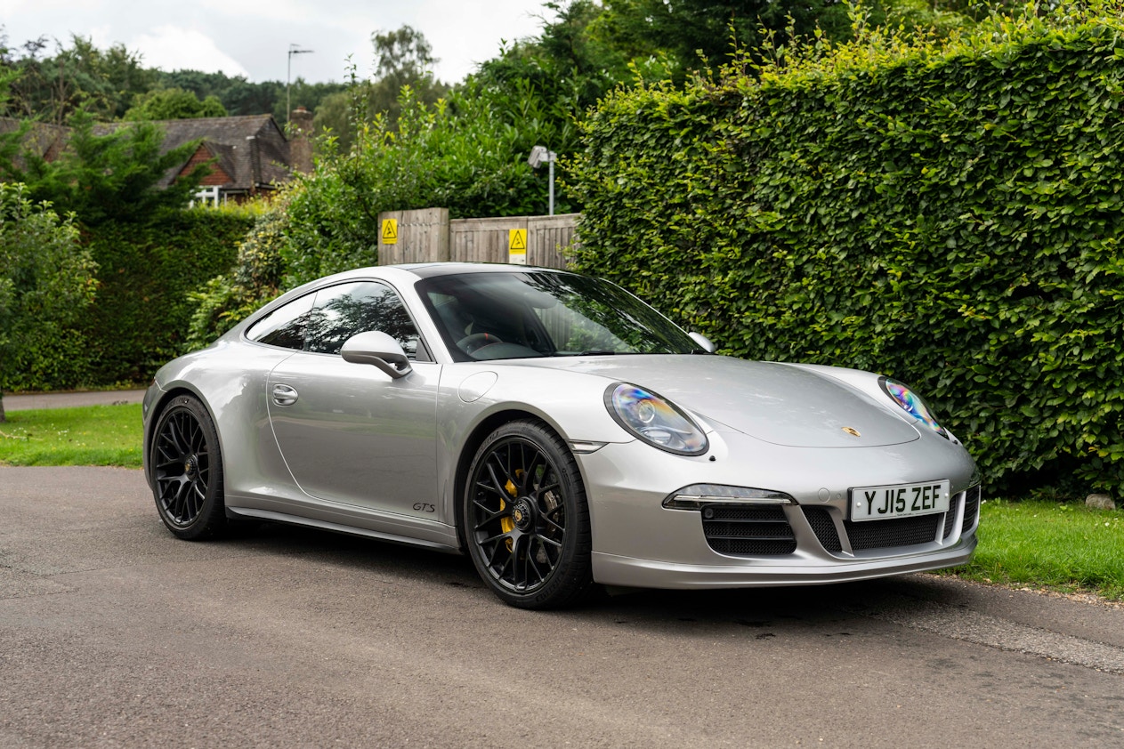 2015 PORSCHE 911 (991) CARRERA 4 GTS - MANUAL 