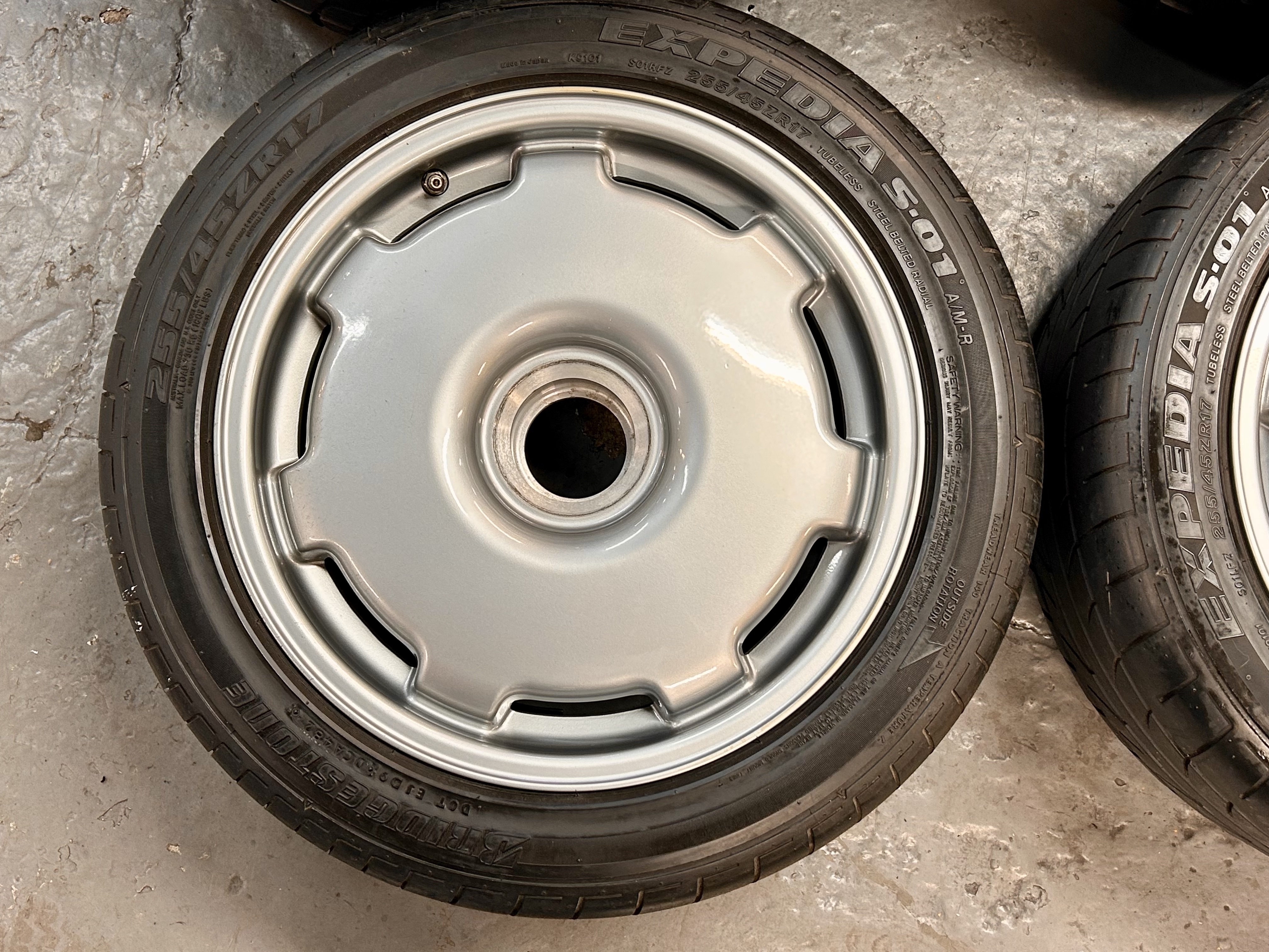 SET OF JAGUAR XJ220 WHEELS AND TYRES for sale by auction in