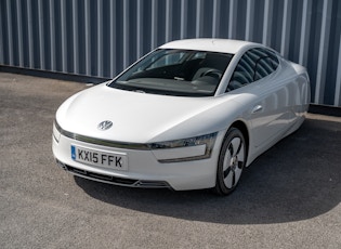 2015 VOLKSWAGEN XL1 - 1,824 MILES