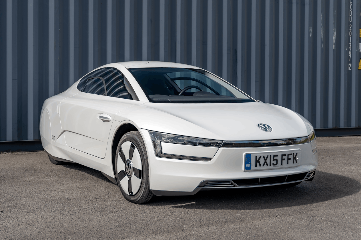 2015 VOLKSWAGEN XL1 - 1,824 MILES