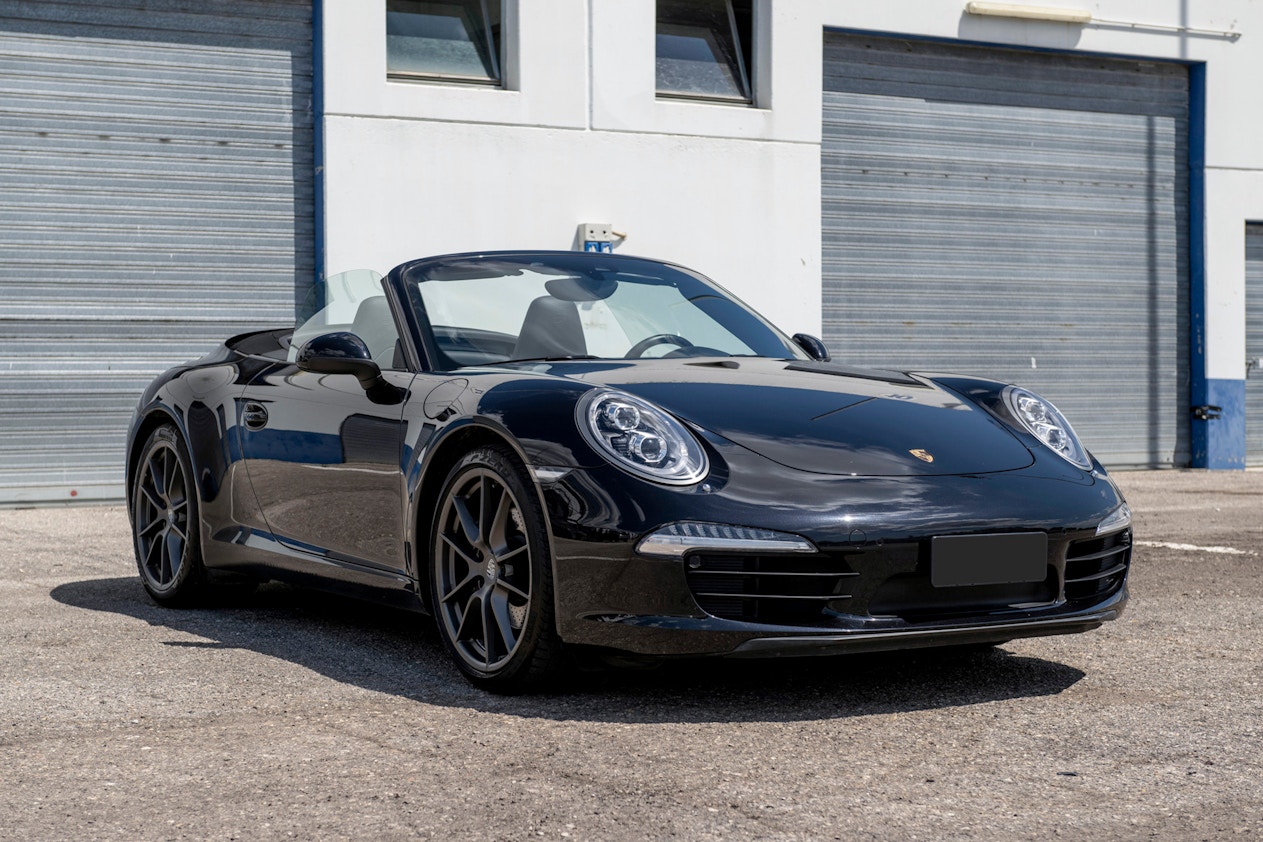 2015 PORSCHE 911 (991) CARRERA CABRIOLET – BLACK EDITION