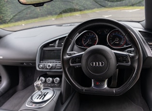 2009 AUDI R8 V10 - MANUAL