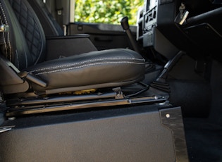 2014 LAND ROVER DEFENDER 90 XS STATION WAGON - JUICE MOTORS