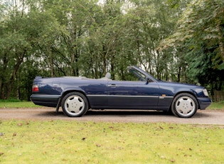 1995 MERCEDES-BENZ (W124) E220 CABRIOLET SPORTLINE 