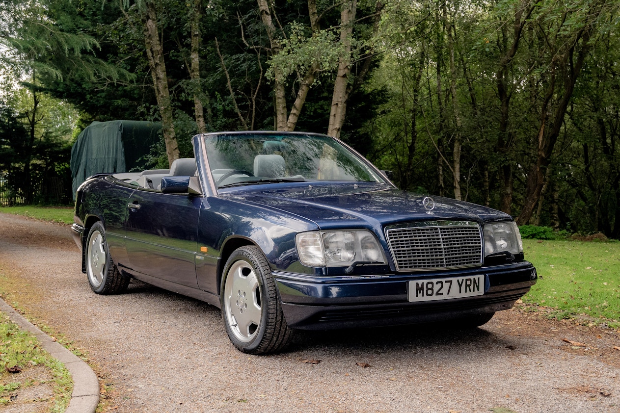 1995 MERCEDES-BENZ (W124) E220 CABRIOLET SPORTLINE 