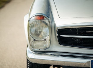 1968 Mercedes-Benz 230 SL Pagoda