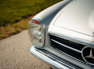 1968 Mercedes-Benz 230 SL Pagoda