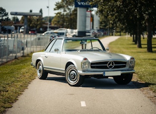 1968 Mercedes-Benz 230 SL Pagoda