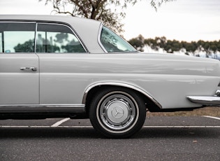 1968 MERCEDES-BENZ (W111) 280 SE COUPE