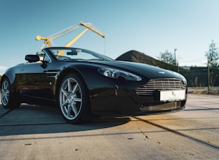 2008 ASTON MARTIN V8 VANTAGE ROADSTER - MANUAL