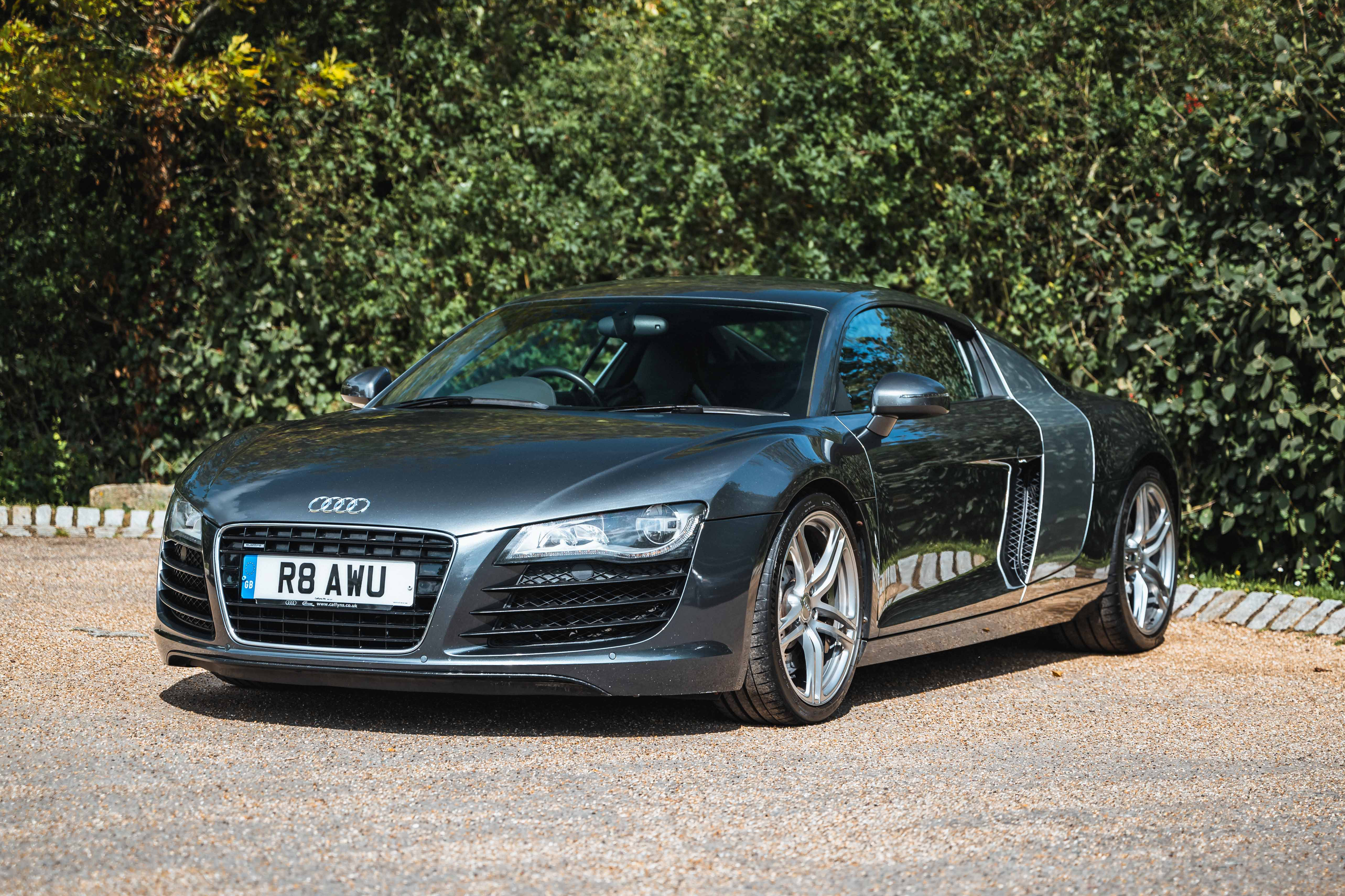 アウディ R8 2008 Audi R8 4.2 V8 6-Speed