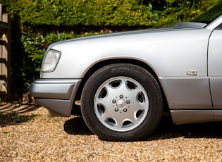 1996 MERCEDES-BENZ (W124) E220 CABRIOLET