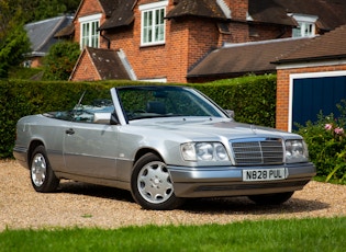 1996 MERCEDES-BENZ (W124) E220 CABRIOLET