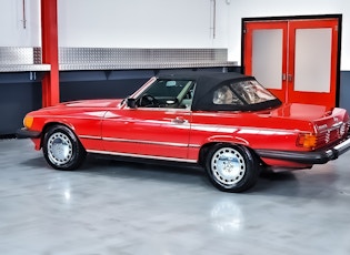 1988  MERCEDES-BENZ (R107) 560 SL