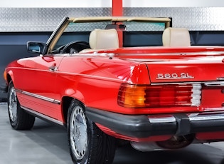 1988  MERCEDES-BENZ (R107) 560 SL