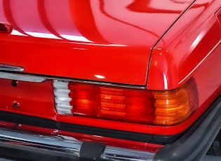 1988  MERCEDES-BENZ (R107) 560 SL