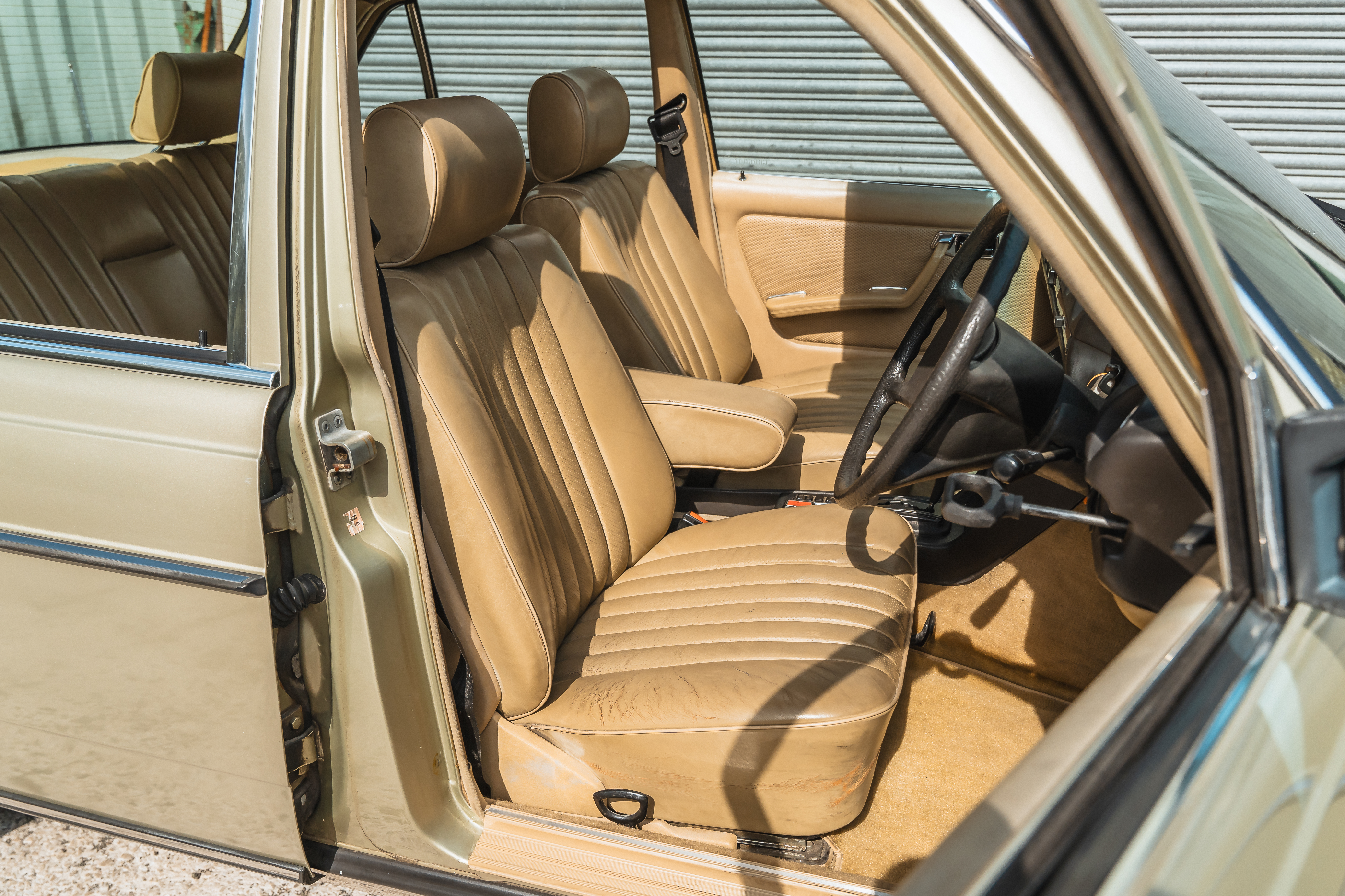 Mercedes w123 2024 seats for sale