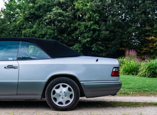 1996 Mercedes-Benz (W124) E320 Sportline Cabriolet - 17,637 Miles