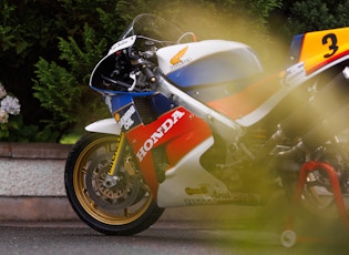 1989 Honda VFR-750R RC30 Race Bike