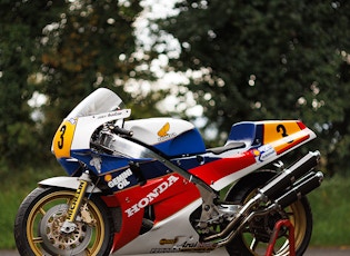 1989 Honda VFR-750R RC30 Race Bike