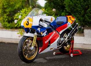 1989 Honda VFR-750R RC30 Race Bike