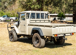 1975 Toyota HJ45 Land Cruiser - Pick Up