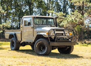 1975 Toyota HJ45 Land Cruiser - Pick Up