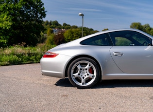 2005 Porsche 911 (997) Carrera S - Manual