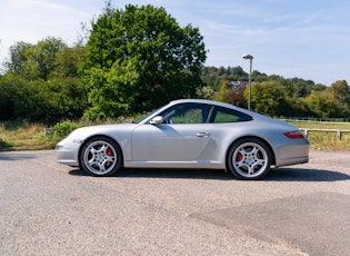 2005 Porsche 911 (997) Carrera S - Manual