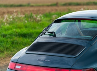 1995 Porsche 911 (993) Carrera - Manual