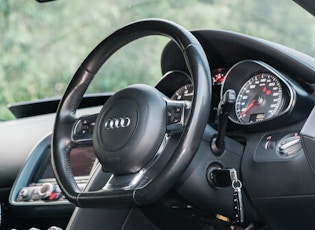 2010 Audi R8 V8 - Manual 