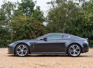 2009 ASTON MARTIN V12 VANTAGE - MANUAL