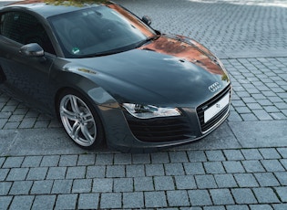 2009 Audi R8 V8 - Manual