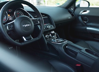 2009 Audi R8 V8 - Manual