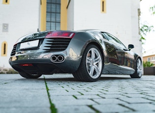 2009 Audi R8 V8 - Manual