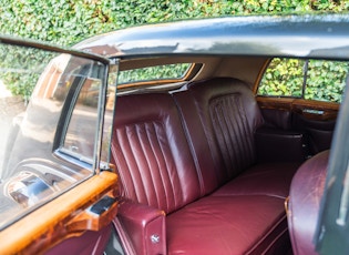 1953 Bentley R Type Saloon By H.J. Mulliner 