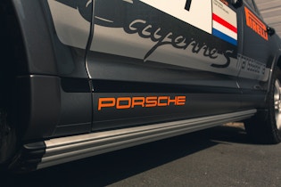 2010 Porsche Cayenne S - Transsyberia
