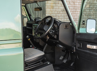 2015 Land Rover Defender 90 Heritage