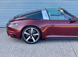 2021 Porsche 911 (992) Targa 4s - Heritage Design Edition - 19 miles