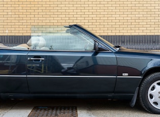 1996 Mercedes-Benz (W124) E220 Cabriolet