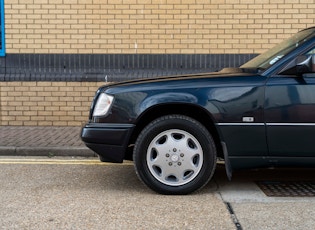 1996 Mercedes-Benz (W124) E220 Cabriolet