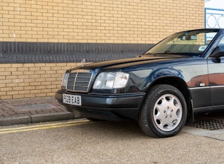 1996 Mercedes-Benz (W124) E220 Cabriolet