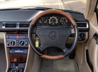 1996 Mercedes-Benz (W124) E220 Cabriolet