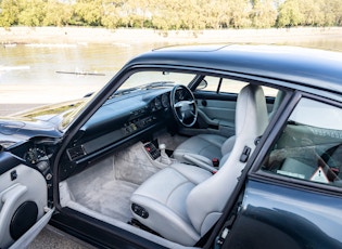 1994 Porsche 911 (993) Carrera - Manual