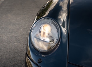 1994 Porsche 911 (993) Carrera - Manual